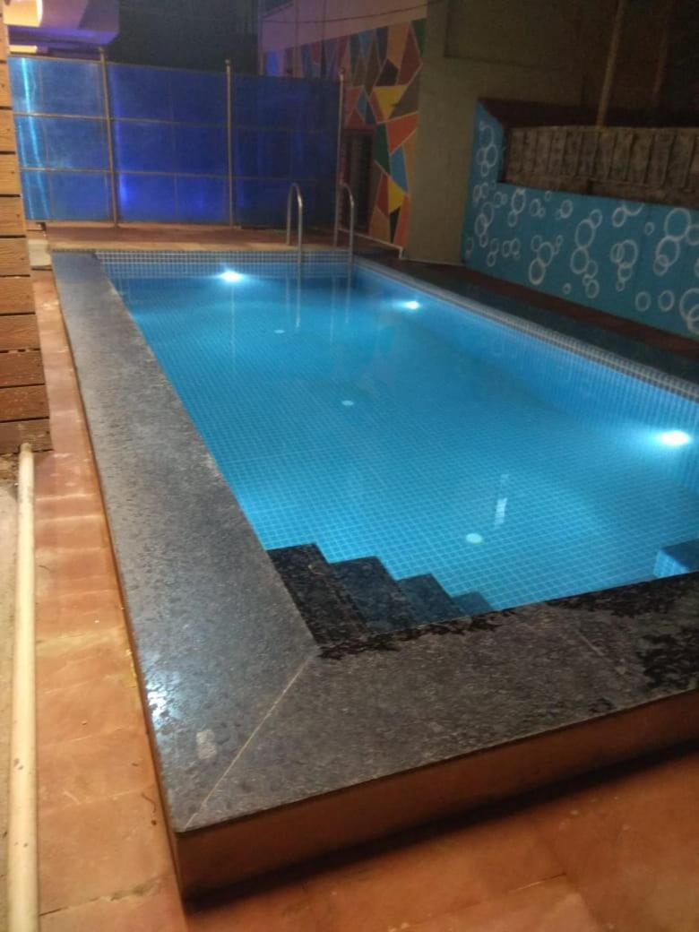 Hotel Phoenix 罗纳瓦拉 外观 照片