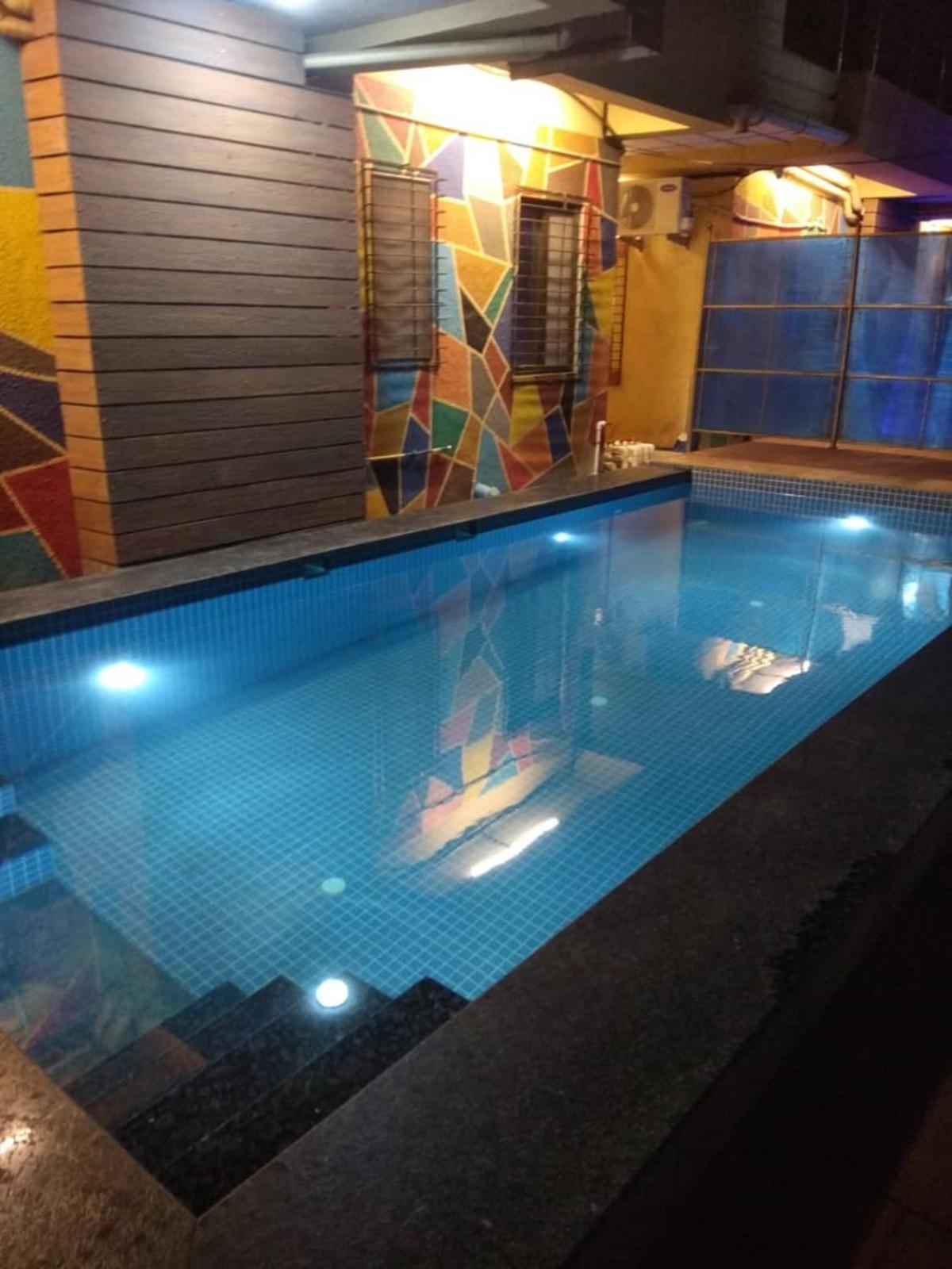 Hotel Phoenix 罗纳瓦拉 外观 照片
