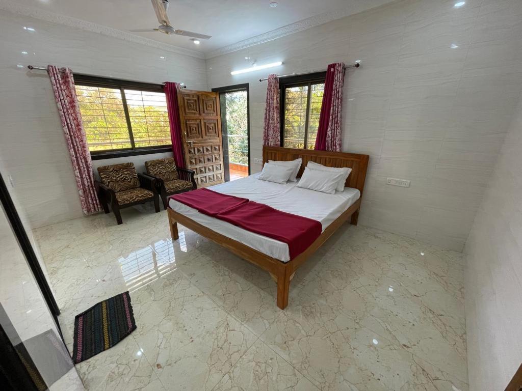 Hotel Phoenix 罗纳瓦拉 外观 照片