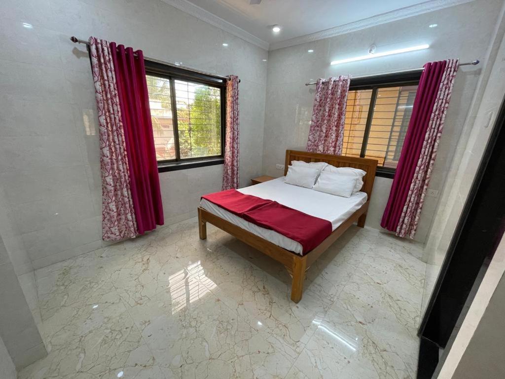 Hotel Phoenix 罗纳瓦拉 外观 照片